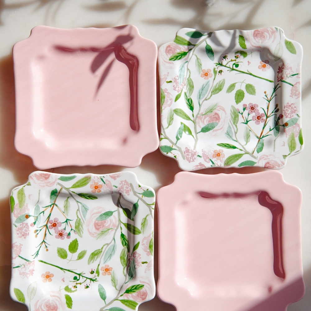 Sweet Laurel | Set Of 4 Dessert Dishes - NIB